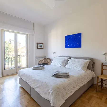 Apartment Blue Dream