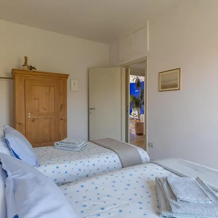 Blue Dream Apartment *